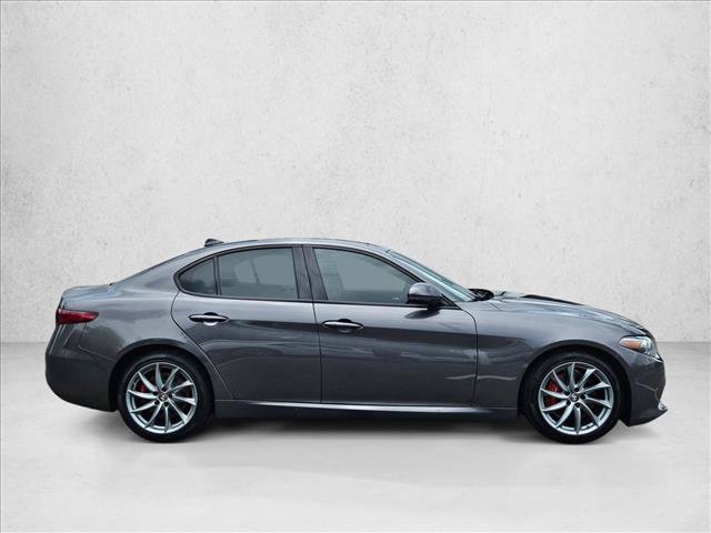 Used 2022 Alfa Romeo Giulia Sprint RWD image 4
