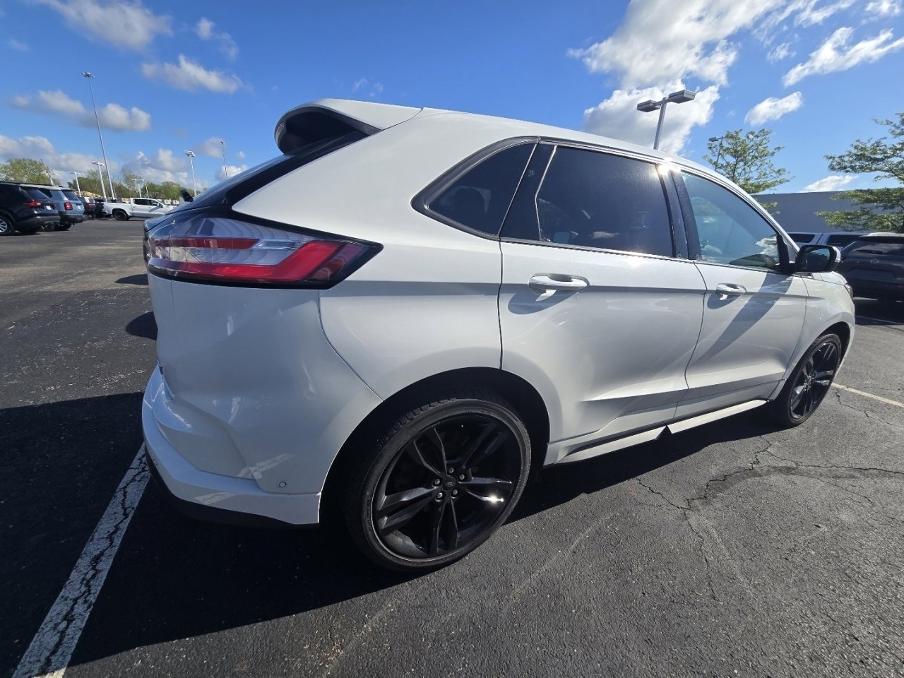 Used 2020 Ford Edge ST w/ Equipment Group 401A AWD/4WD image 8