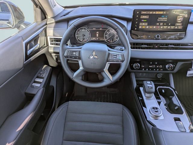 New 2026 Mitsubishi Outlander Trail Edition image 18