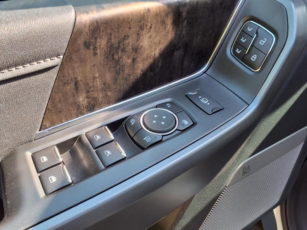 New 2025 Ford F350 Lariat w/ Lariat Ultimate Package image 19