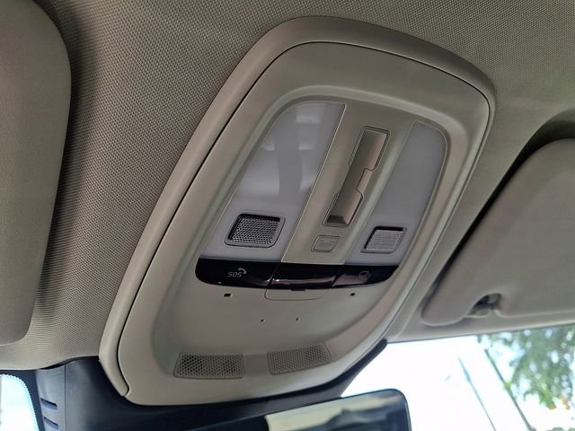 Used 2023 Volvo XC60 B5 Plus image 27