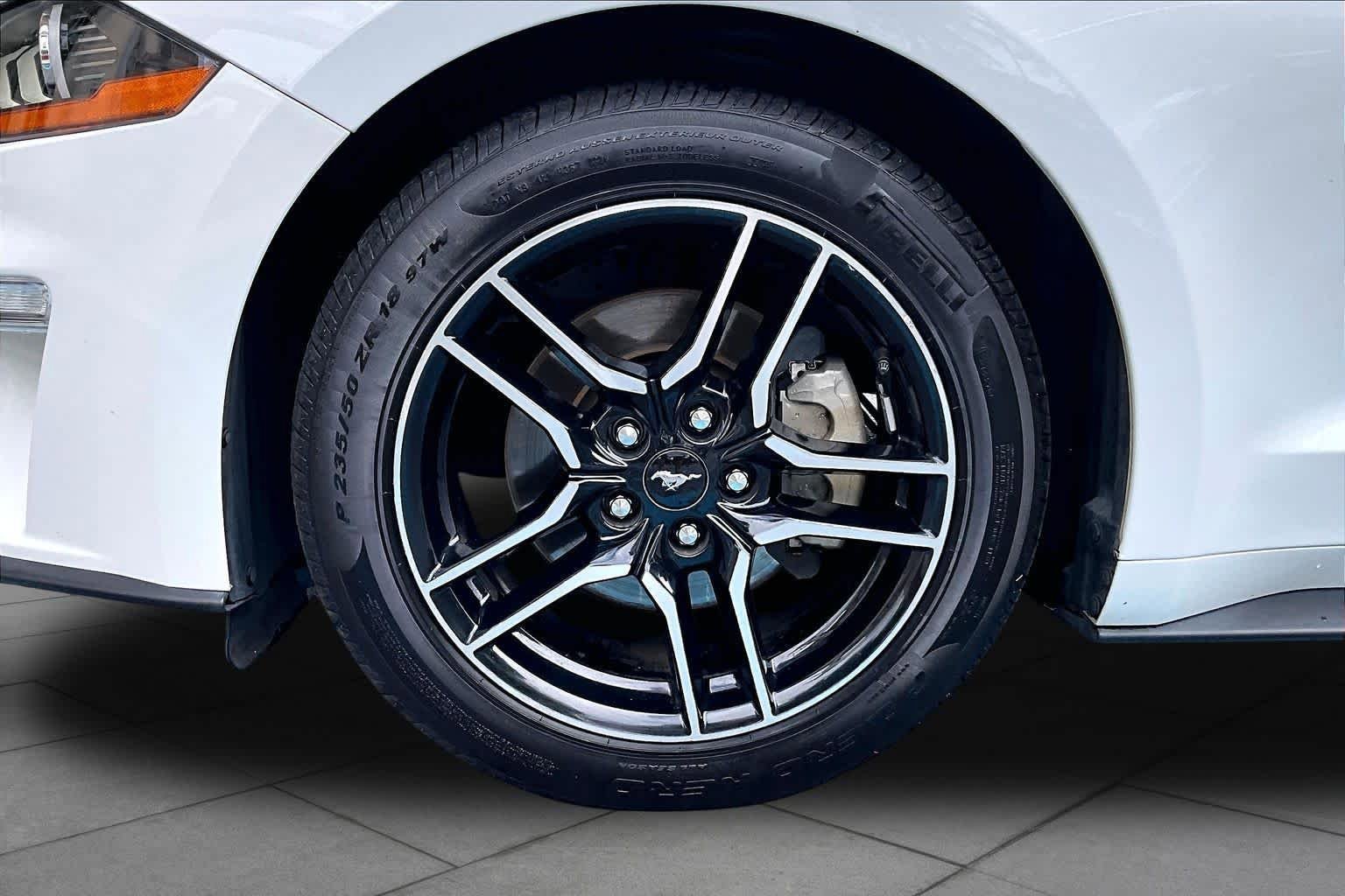 Used 2018 Ford Mustang Premium w/ Equipment Group 201A RWD image 9