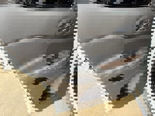 Used 2021 GMC Acadia Denali image 14