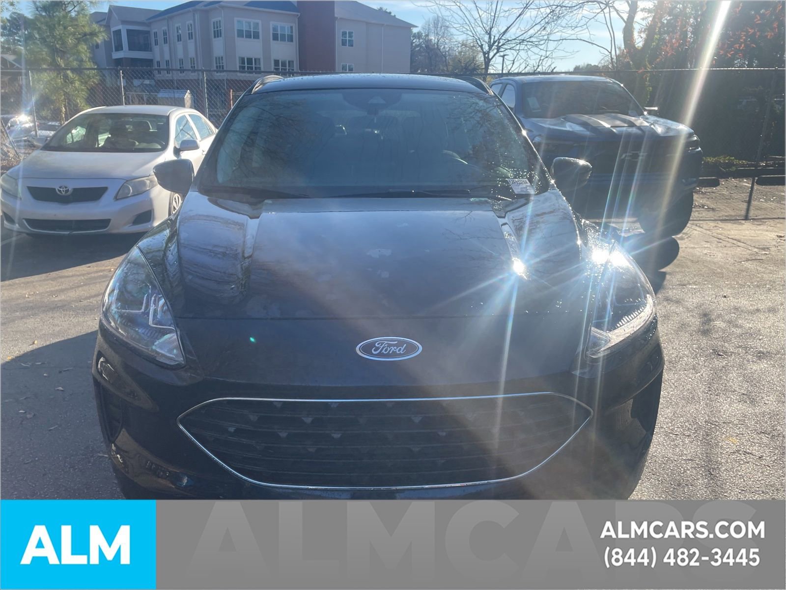 Used 2021 Ford Escape SE w/ SE Sport Appearance Package image 10