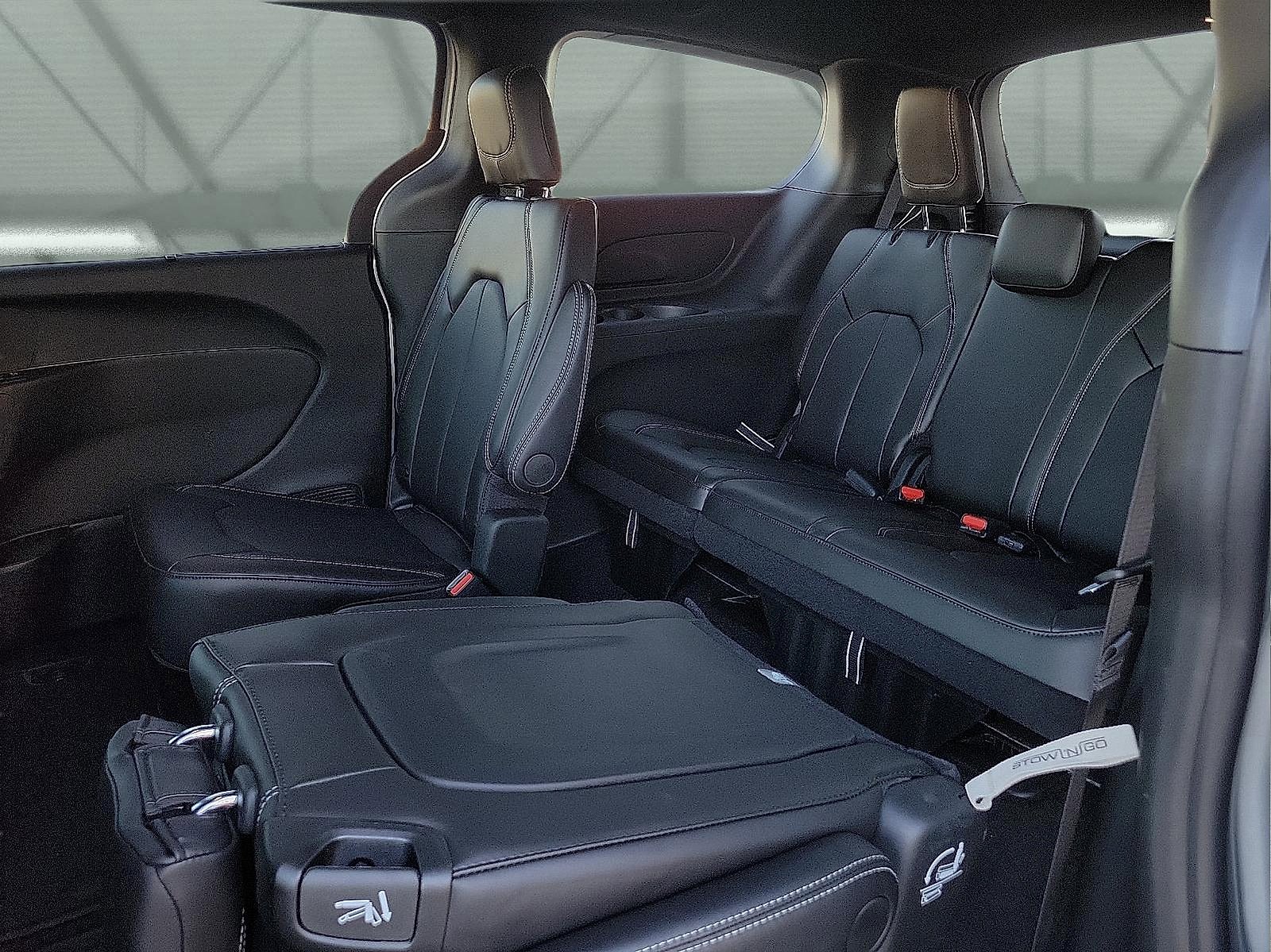 New 2026 Chrysler Voyager LX image 8
