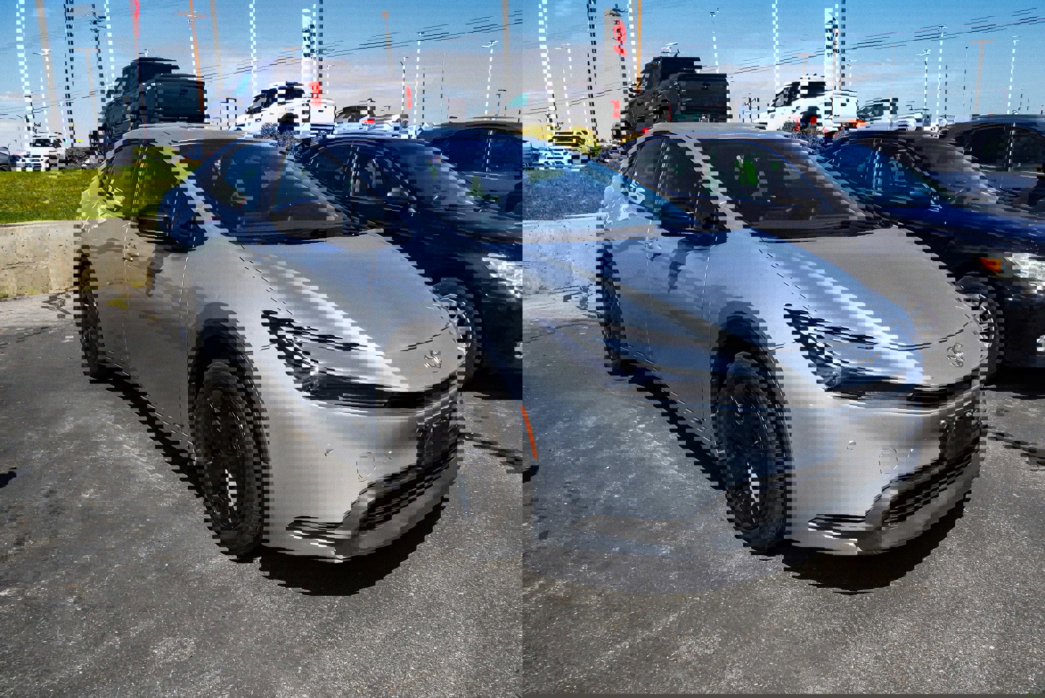 Used 2023 Toyota Prius LE AWD/4WD video 2