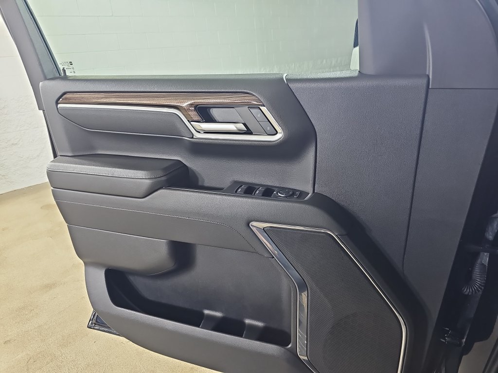 Certified 2024 Chevrolet Silverado 1500 LT AWD/4WD image 32