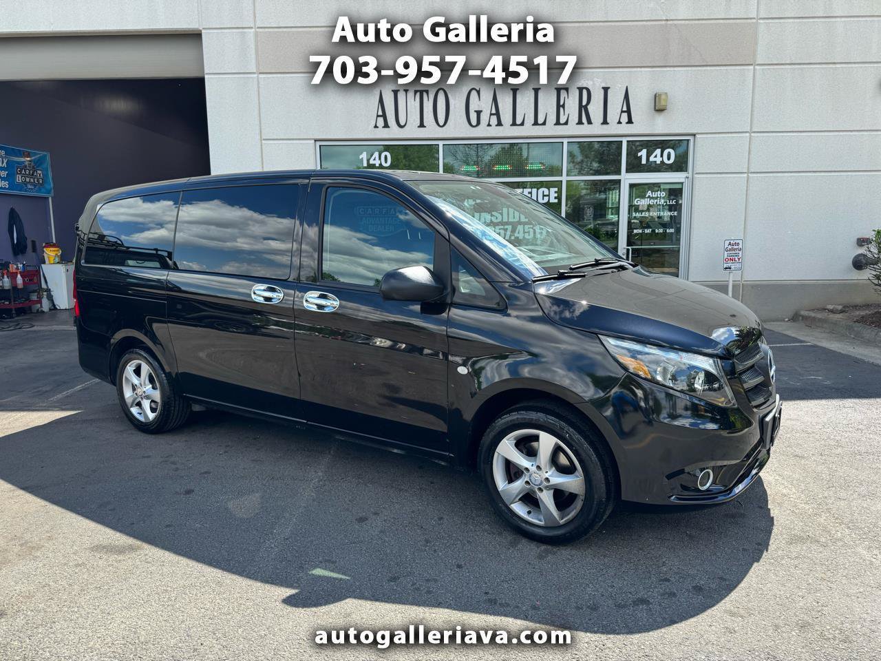 Used 2017 Mercedes-Benz Metris Passenger image 1