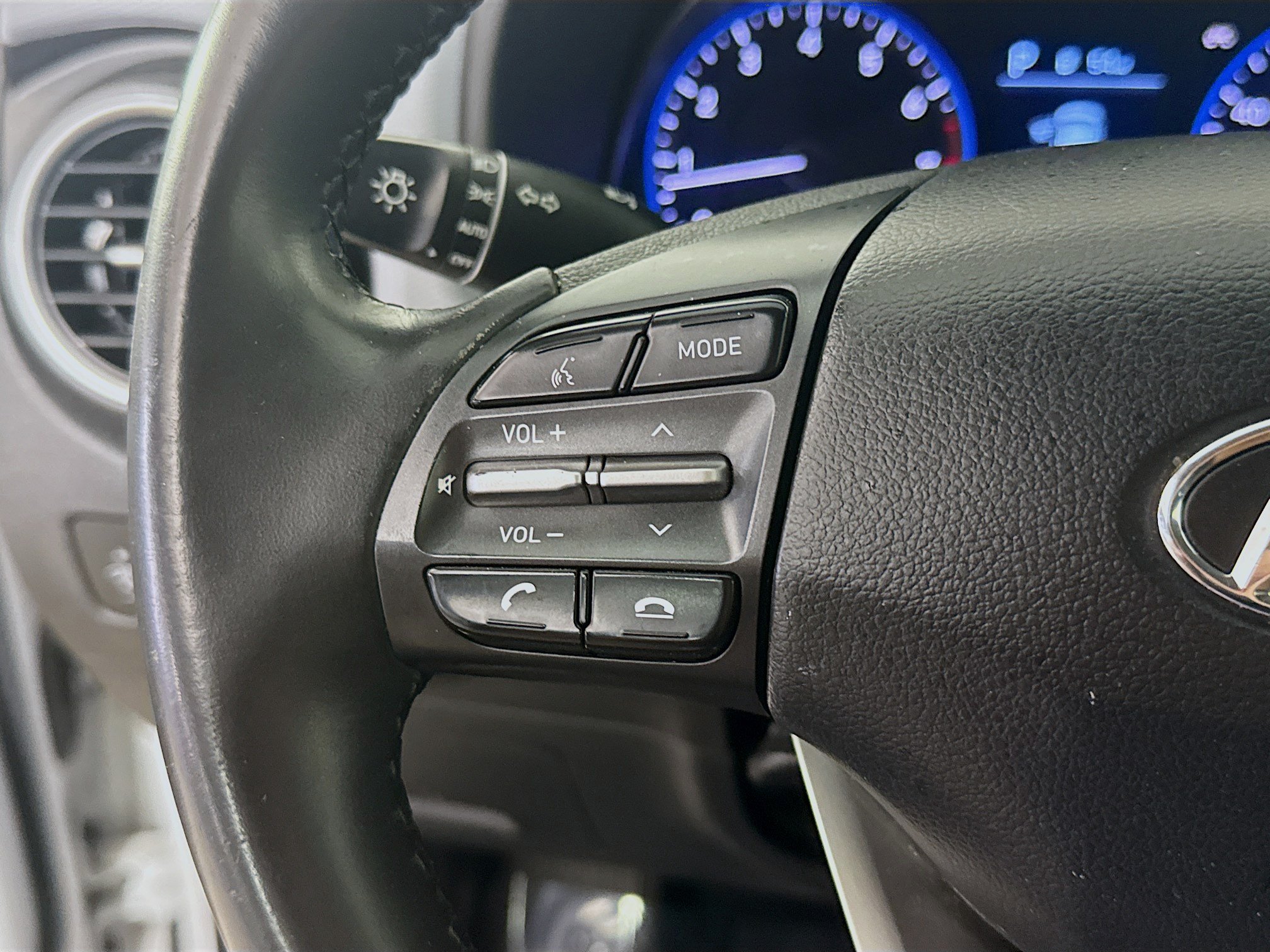 Used 2020 Hyundai Kona SEL FWD image 14