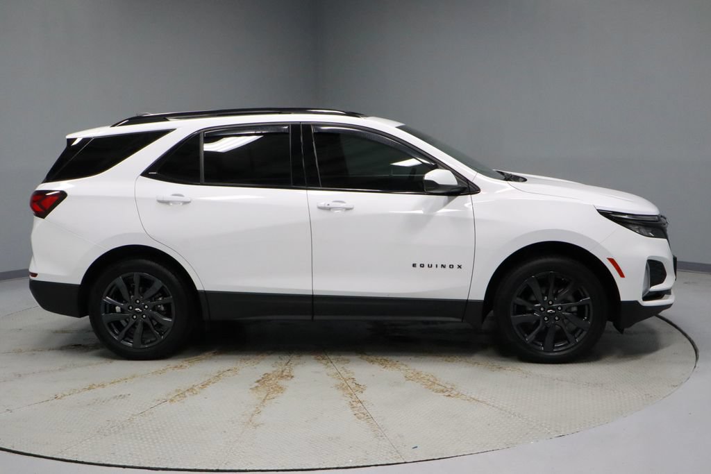 Used 2023 Chevrolet Equinox RS AWD/4WD image 11