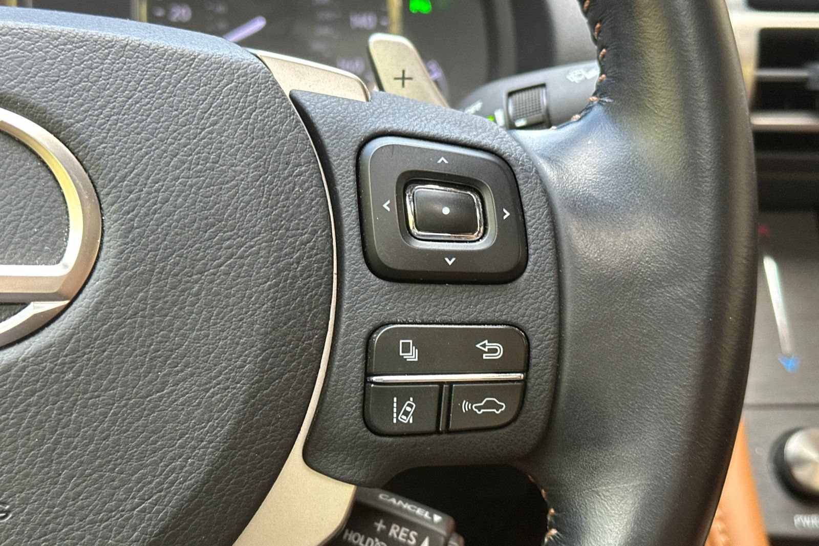 Used 2019 Lexus RC 300 w/ Premium Package RWD image 38
