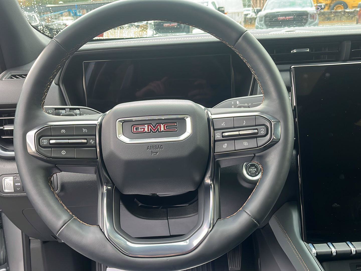 Certified 2026 GMC Terrain AT4 w/ Convenience Package III AWD/4WD image 30