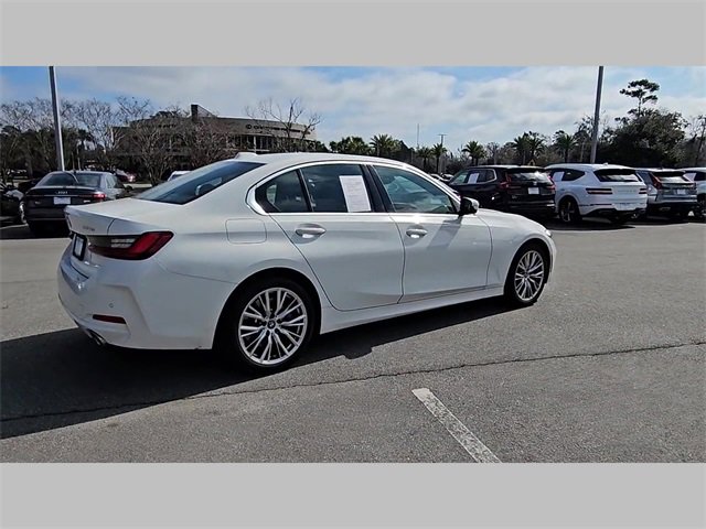 Used 2024 BMW 330e image 23