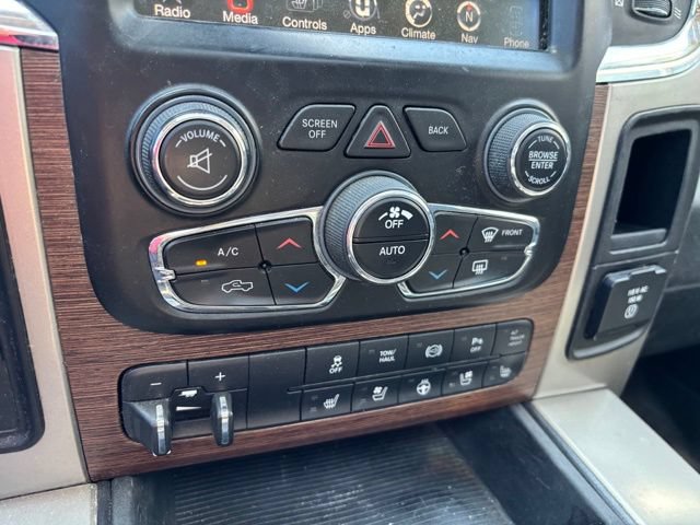 Used 2015 RAM 2500 Laramie w/ Convenience Group AWD/4WD image 18