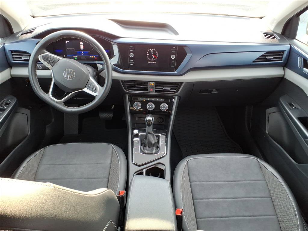 Certified 2023 Volkswagen Taos SE image 10