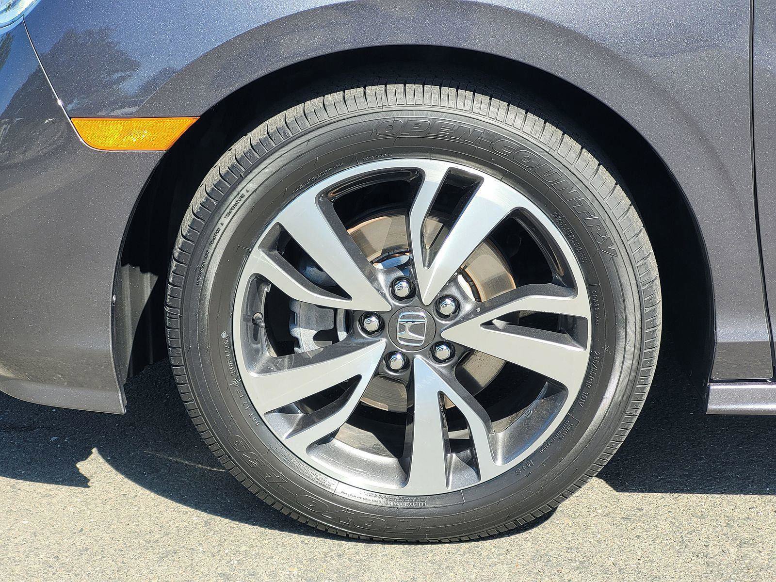 Used 2024 Honda Odyssey Touring image 12