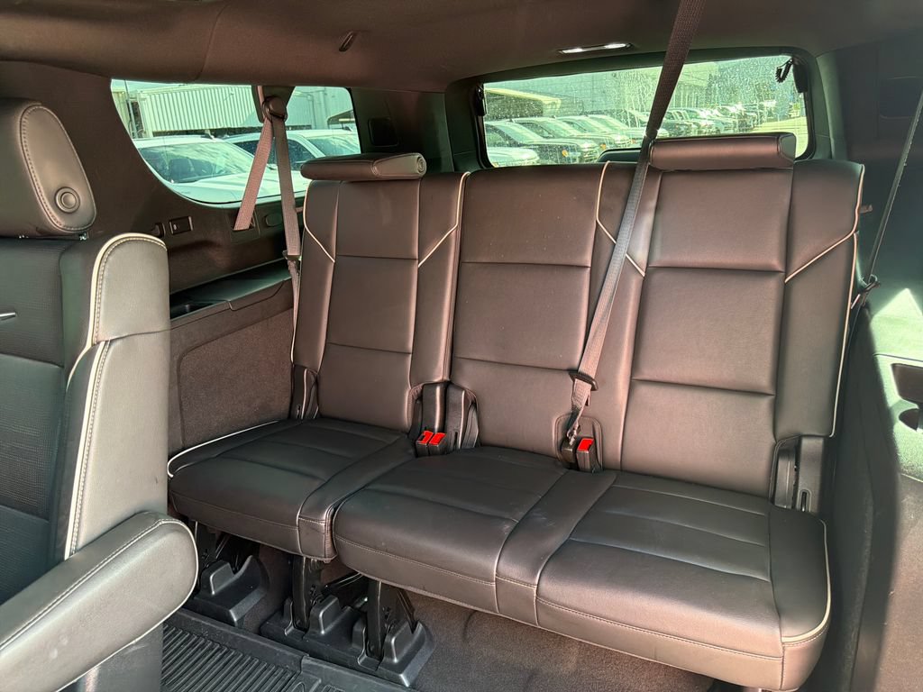 Certified 2023 Cadillac Escalade ESV Premium Luxury w/ LPO, Floor Liner Package AWD/4WD image 33