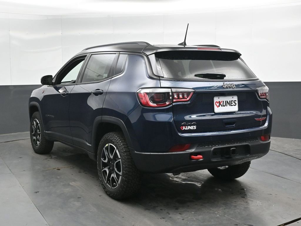 New 2026 Jeep Compass Trailhawk AWD/4WD image 9