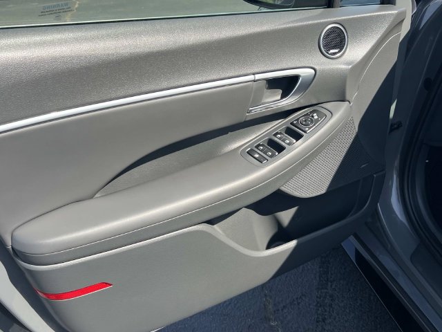 Used 2022 Hyundai Sonata SEL Plus FWD image 6