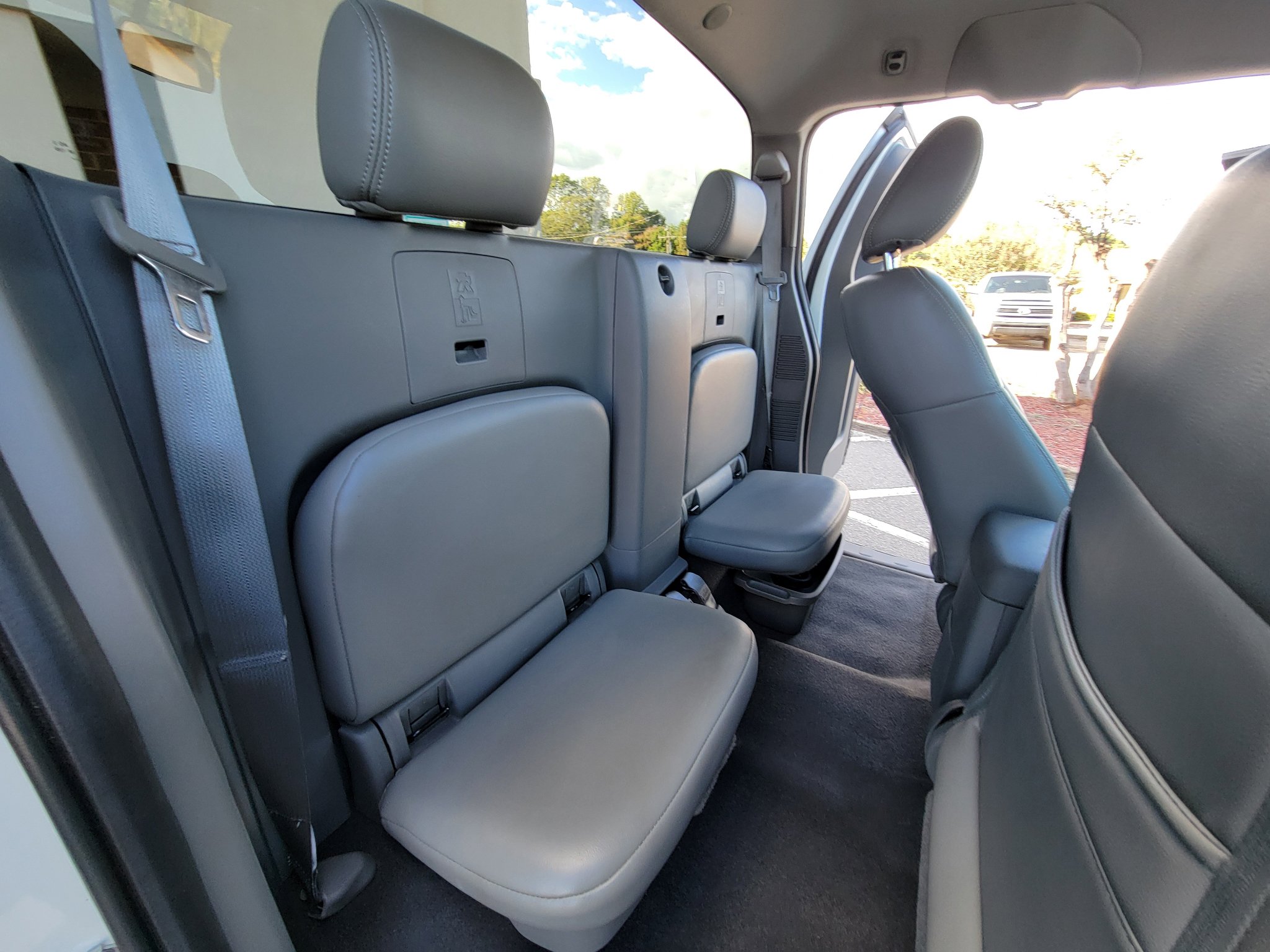 Used 2020 Nissan Frontier S w/ S Utility Package image 45