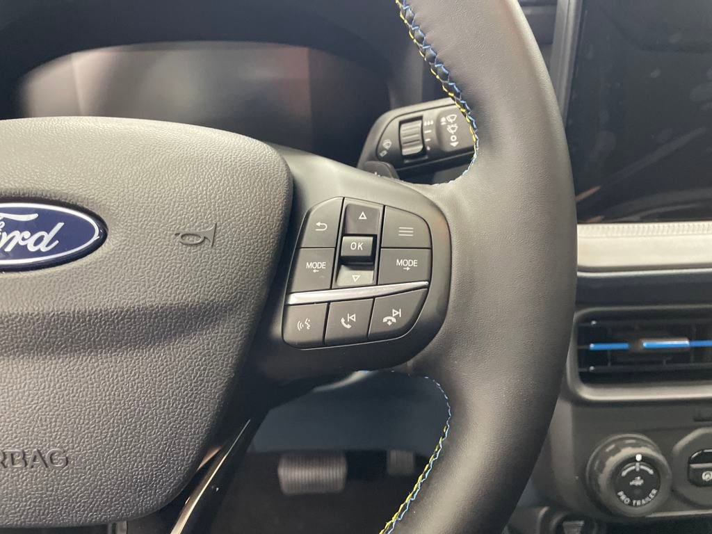 New 2025 Ford Maverick Lobo image 21