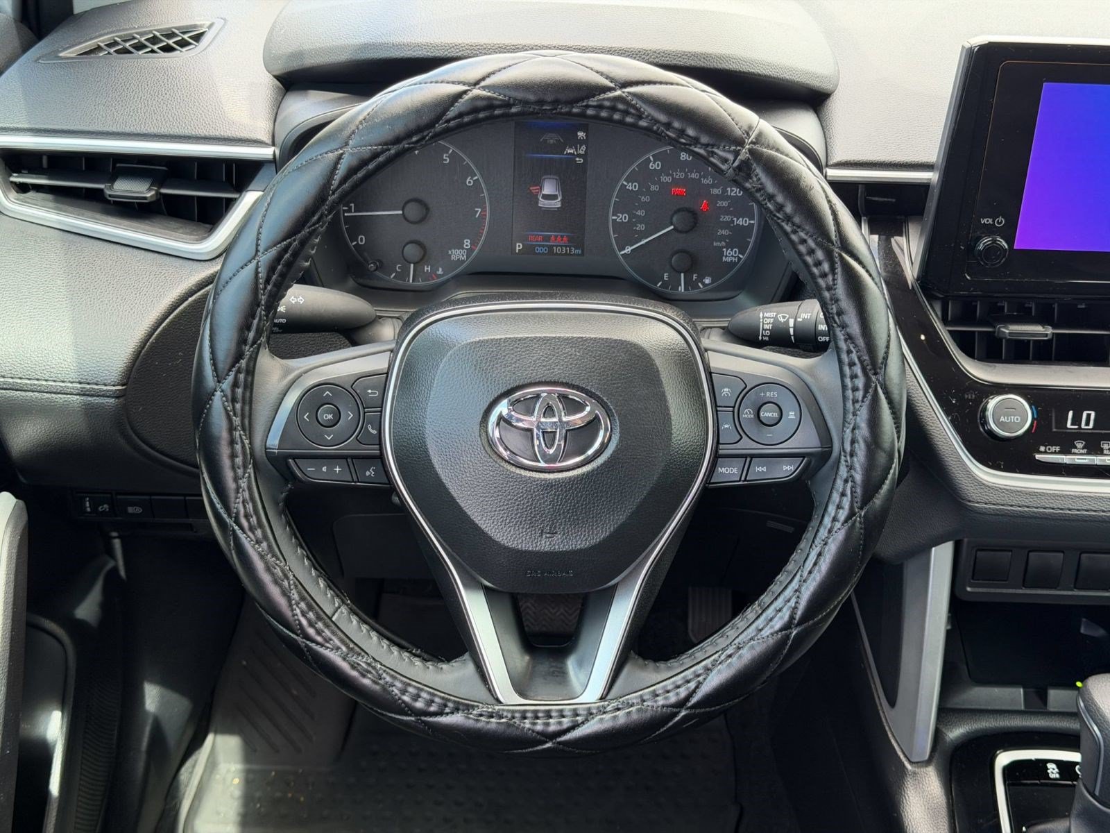 Certified 2025 Toyota Corolla Cross LE FWD image 11