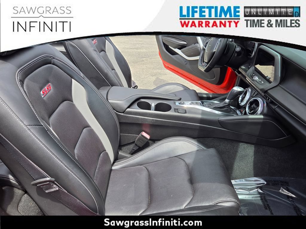 Used 2019 Chevrolet Camaro SS RWD image 25