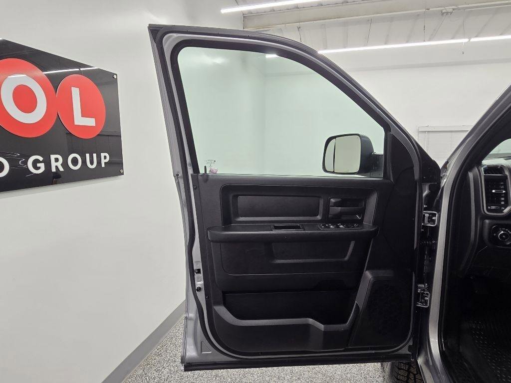 Used 2022 RAM 2500 Tradesman AWD/4WD image 26