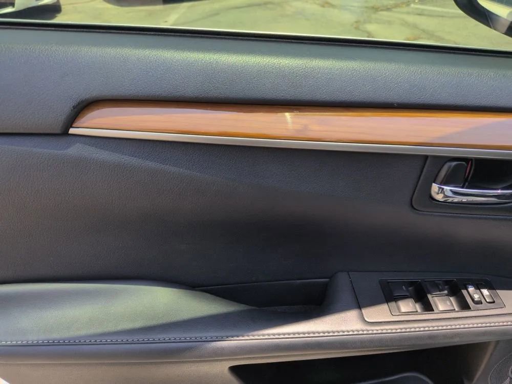 Used 2015 Lexus ES 300h image 24