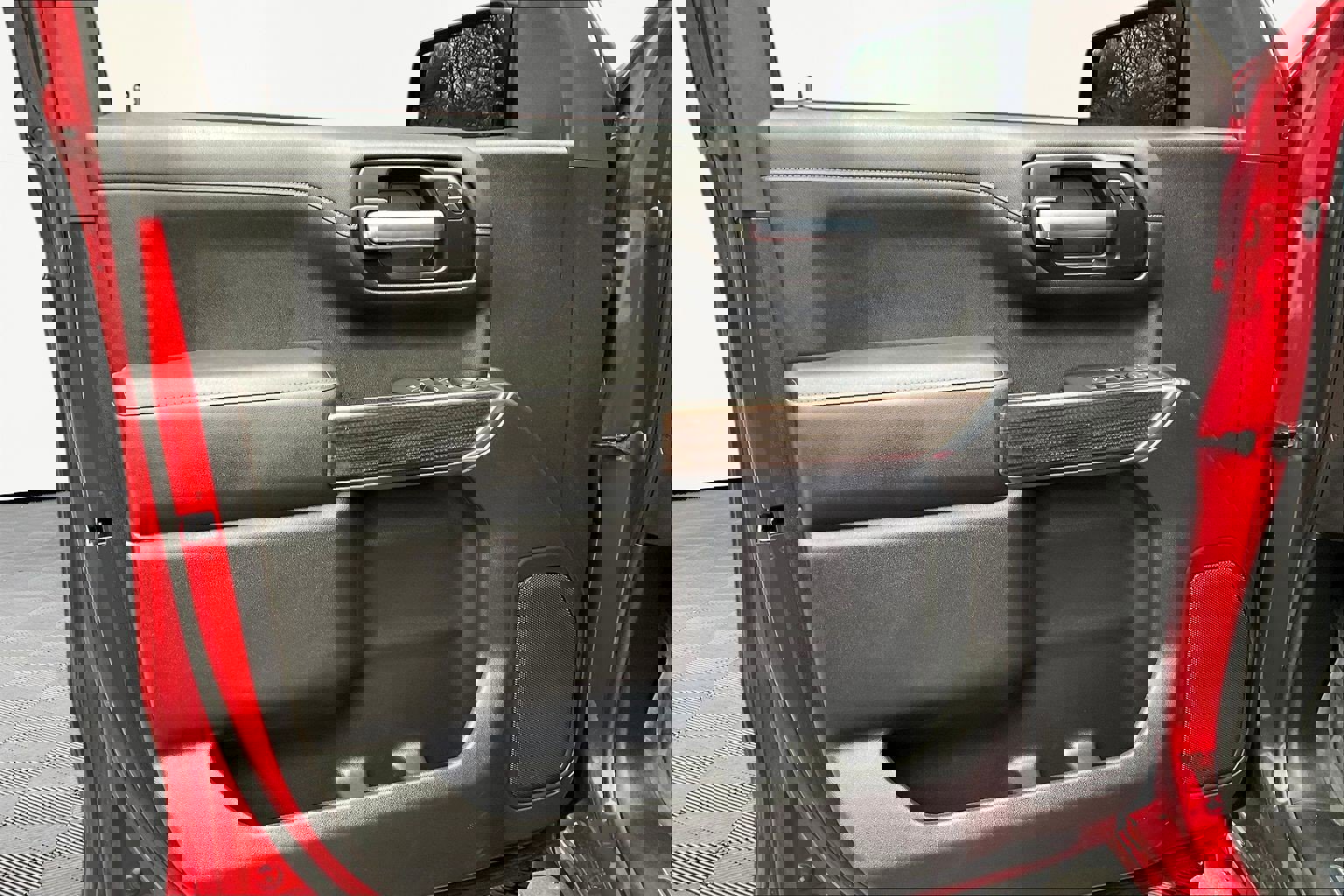 Used 2021 Chevrolet Silverado 1500 LT Trail Boss w/ Bed Protection Package image 22