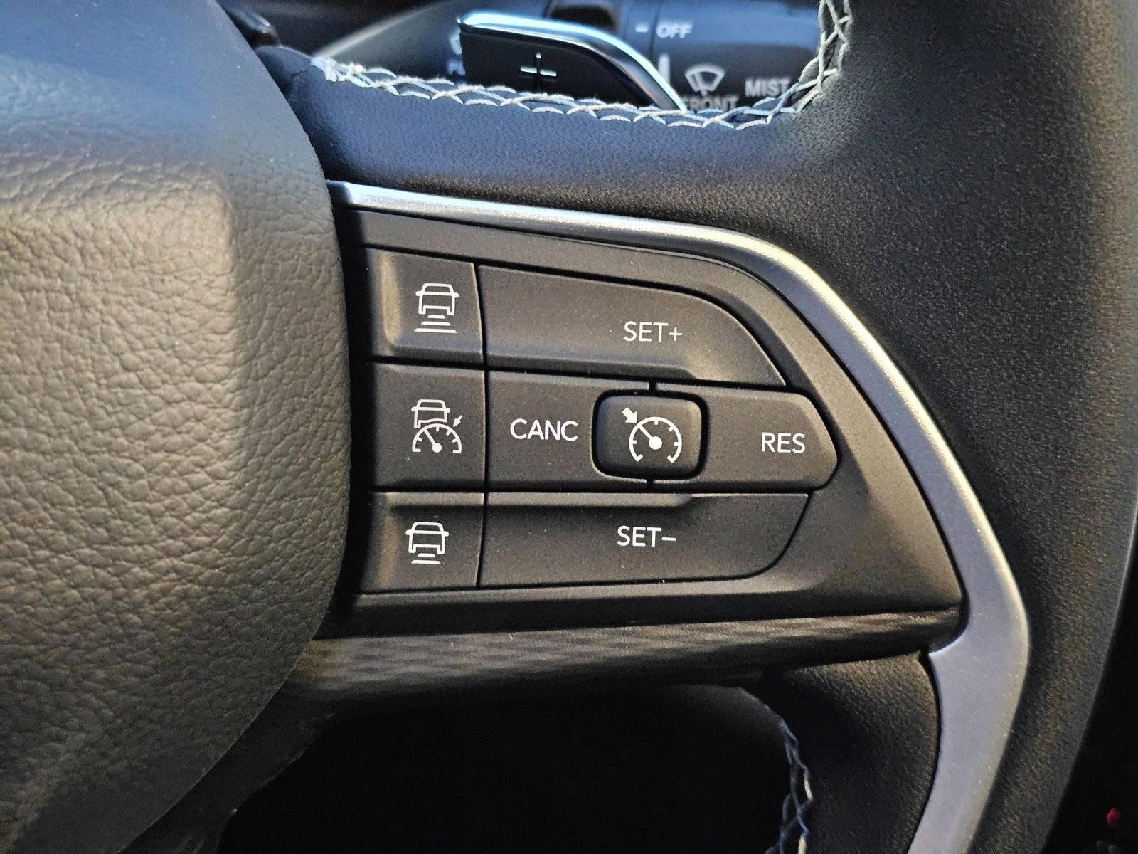 New 2025 Jeep Grand Cherokee L Laredo image 16