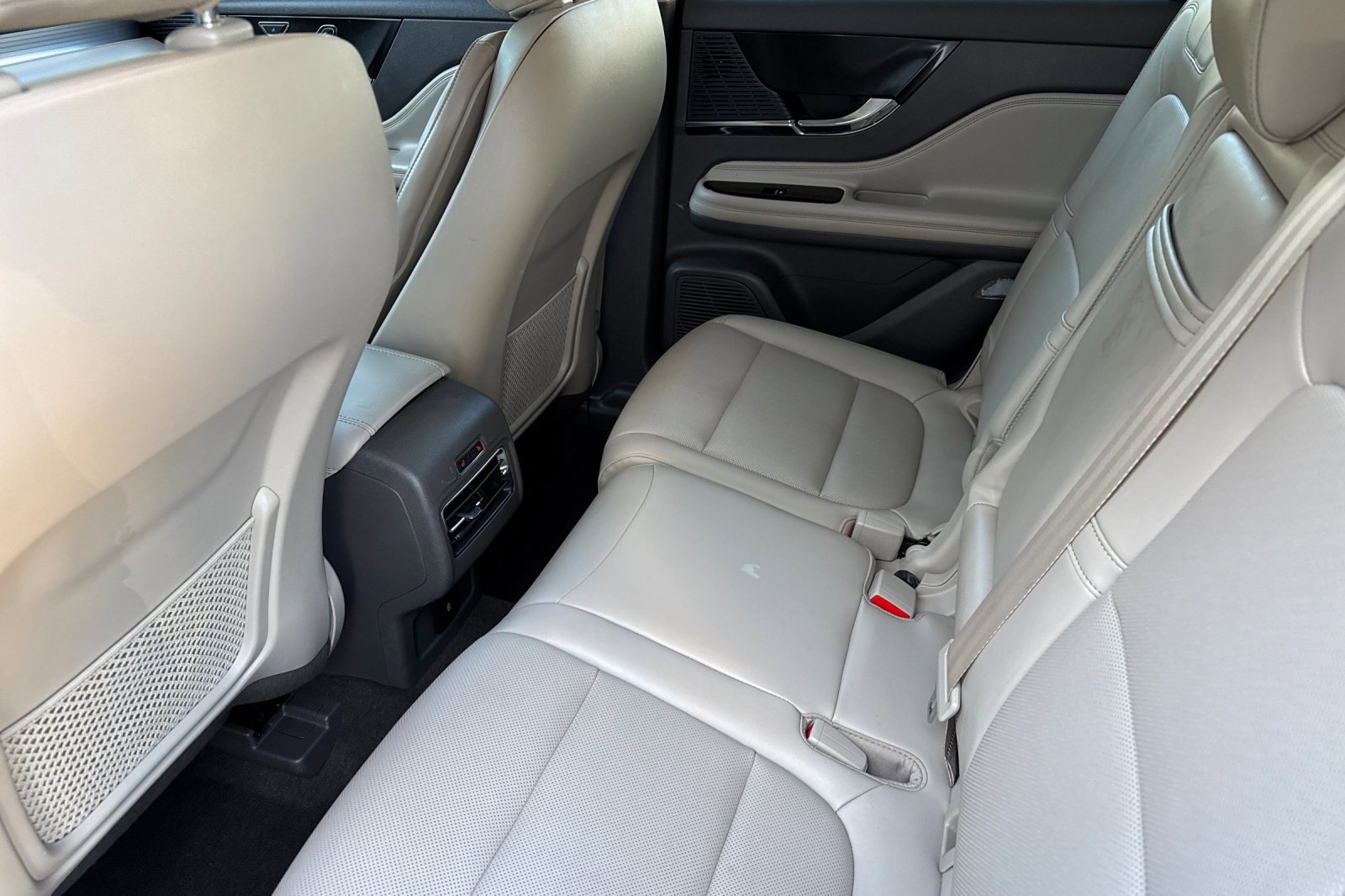 Certified 2021 Lincoln Corsair AWD w/ Equipment Group 101A image 12