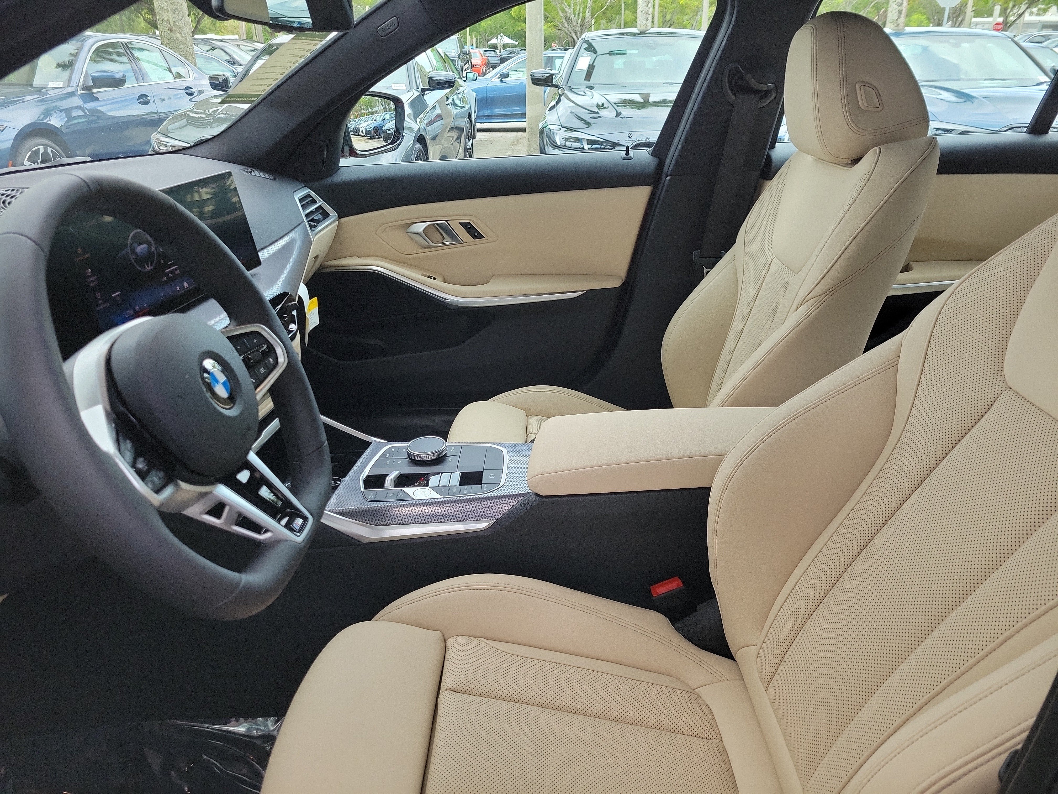 New 2026 BMW 330i Sedan w/ M Sport Package RWD image 11