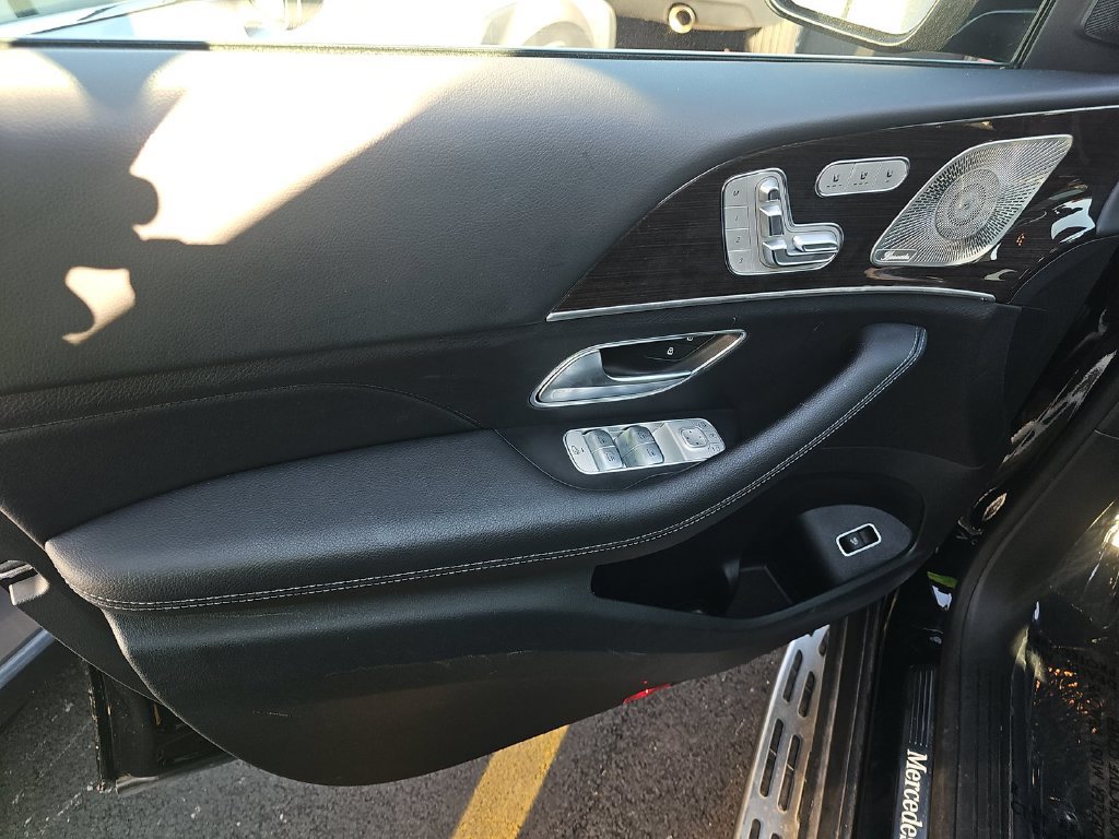 Used 2024 Mercedes-Benz GLS 450 4MATIC image 15