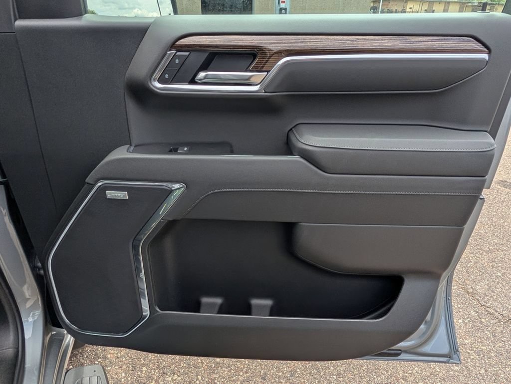 New 2026 GMC Sierra 1500 Elevation w/ Elevation Premium Package AWD/4WD image 29