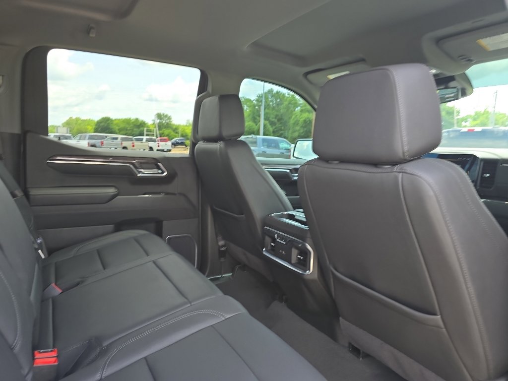 Used 2024 Chevrolet Silverado 1500 LTZ w/ LTZ Convenience Package II AWD/4WD image 16