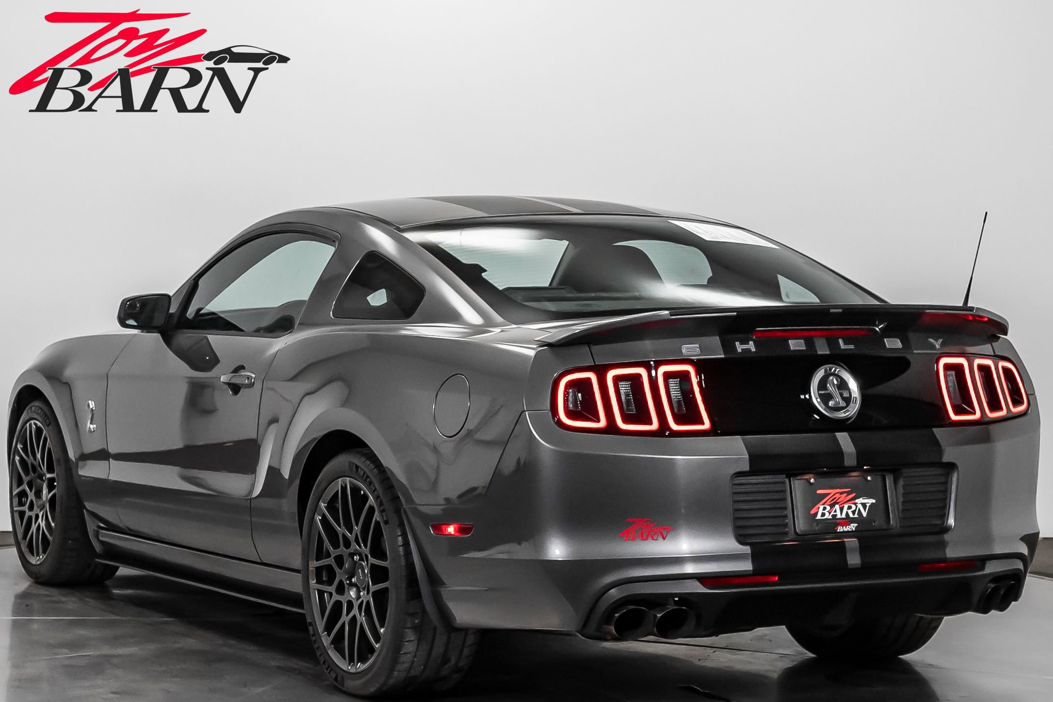 Used 2014 Ford Mustang Shelby GT500 w/ Equipment Group 821A image 3