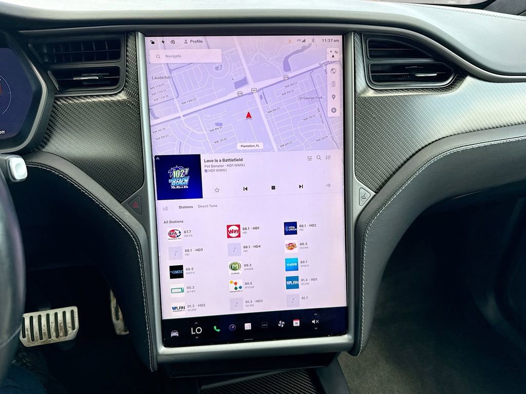 Used 2021 Tesla Model X Performance image 16