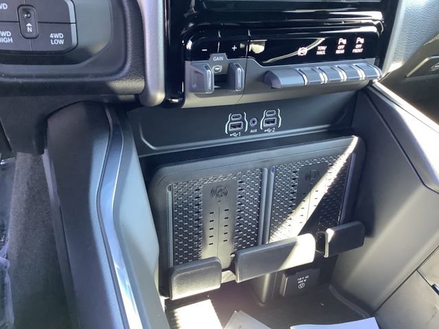 New 2026 RAM 2500 Laramie w/ Sport Appearance Package image 19