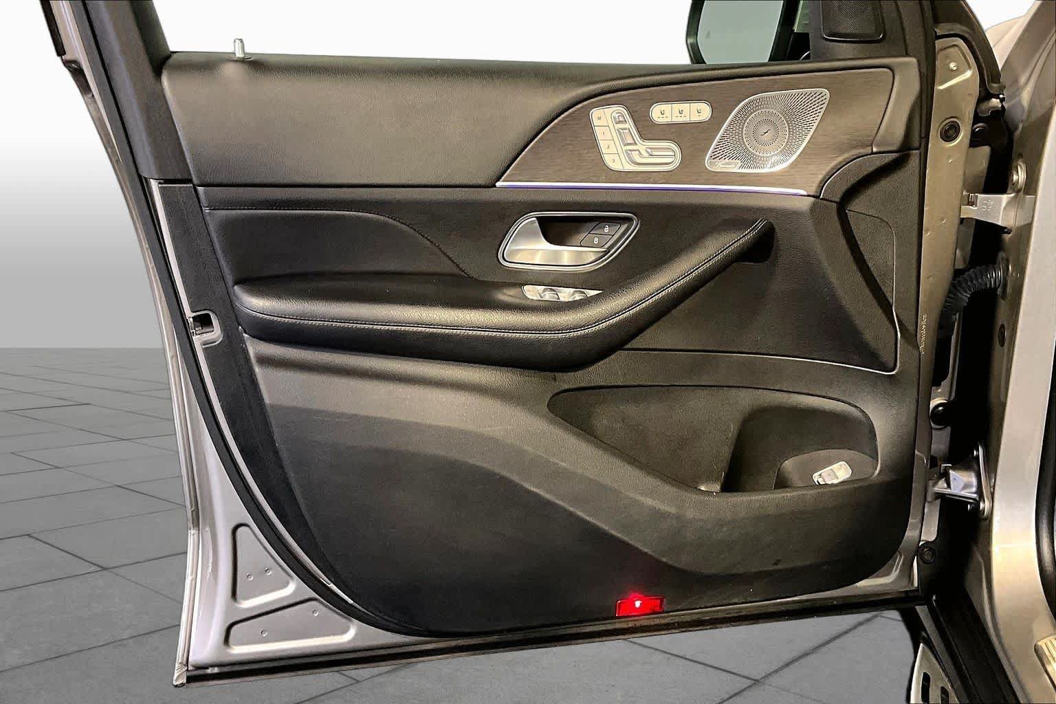 Used 2020 Mercedes-Benz GLS 450 4MATIC image 22