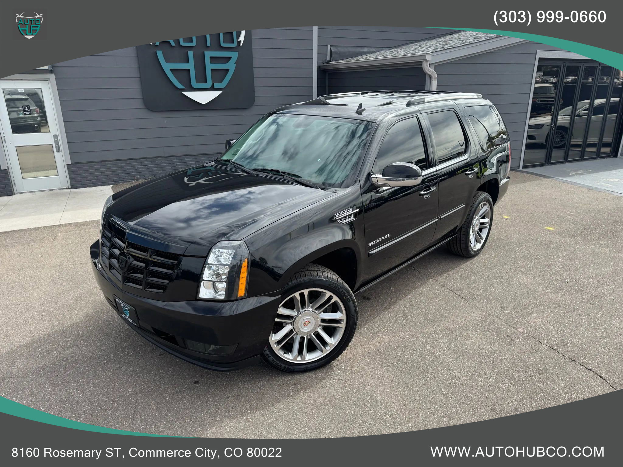 Used 2014 Cadillac Escalade Premium image 2