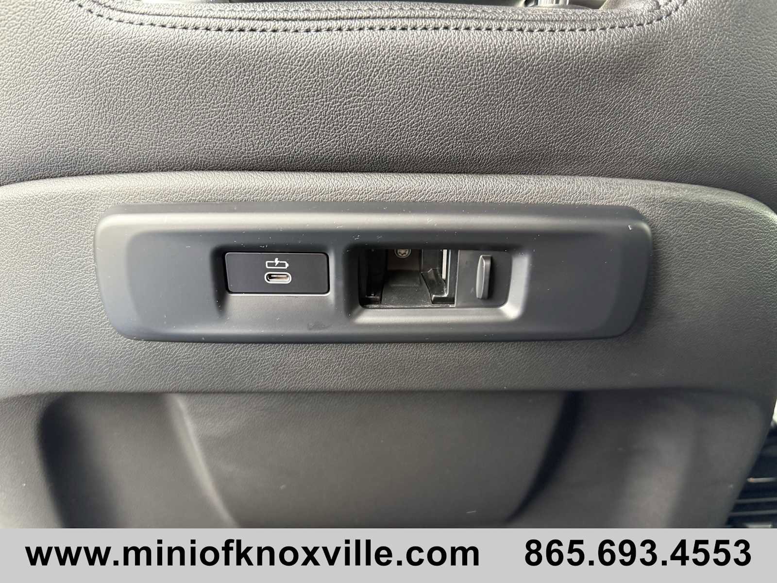 Used 2021 BMW X5 xDrive40i w/ Premium Package image 32