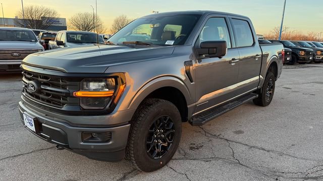 New 2025 Ford F150 XLT w/ Equipment Group 302A MID image 3