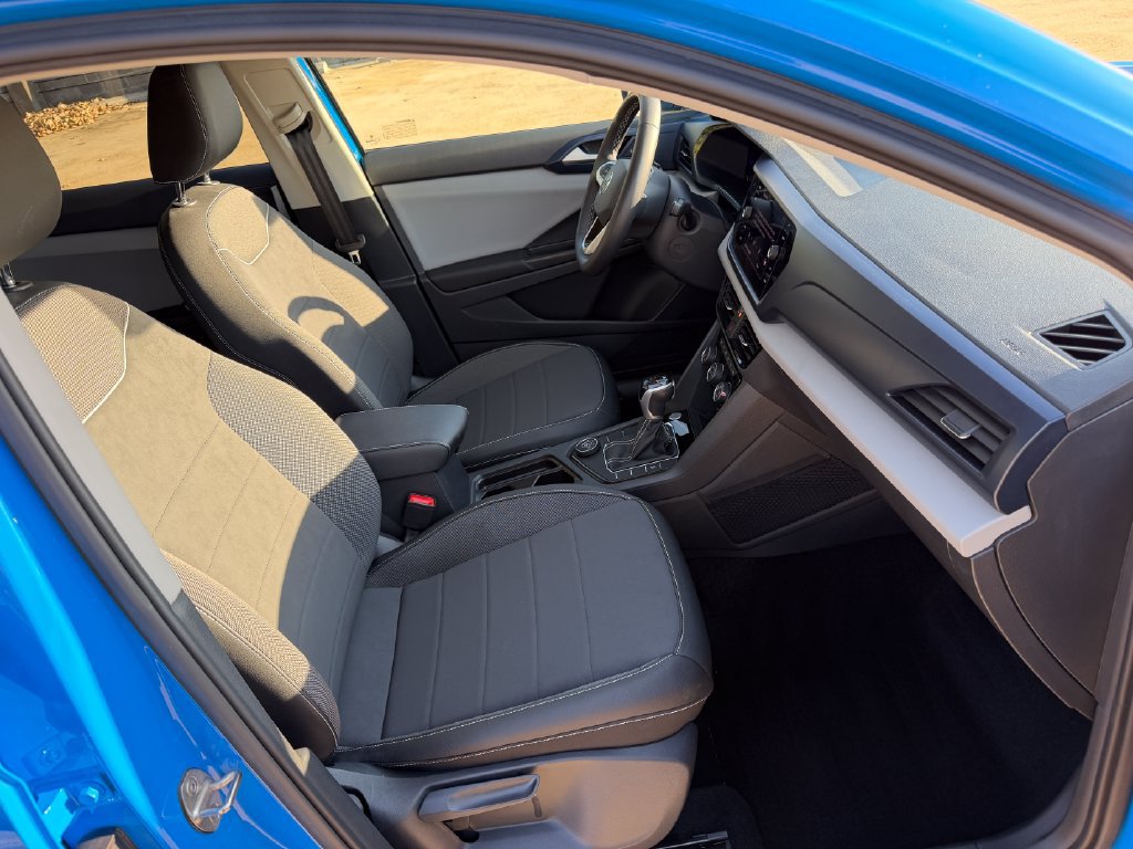 Certified 2023 Volkswagen Taos SE AWD/4WD image 23