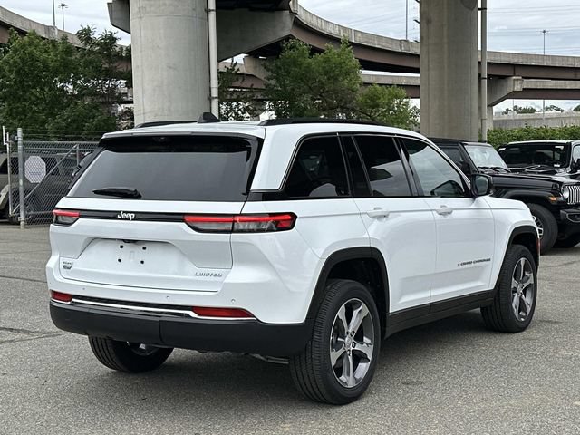 New 2025 Jeep Grand Cherokee Limited w/ Luxury Tech Group II AWD/4WD image 2