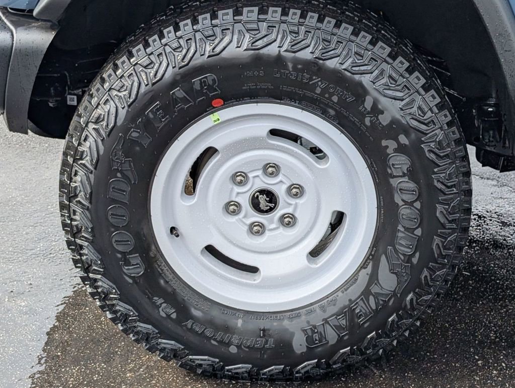 New 2025 Ford Bronco Heritage Edition image 14