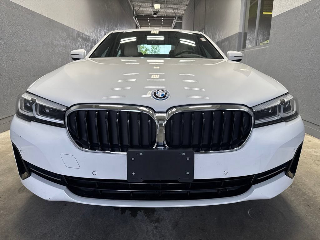 Used 2023 BMW 530e xDrive w/ Premium Package AWD/4WD image 14