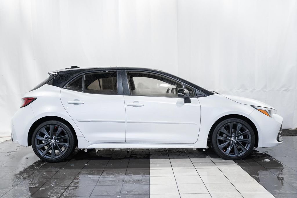 Used 2023 Toyota Corolla XSE image 3