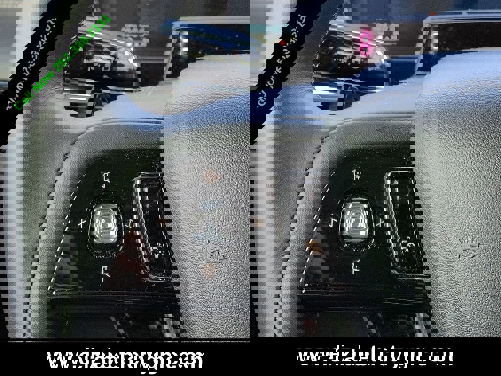 Used 2025 Lincoln Corsair Reserve w/ Equipment Group 202A image 27