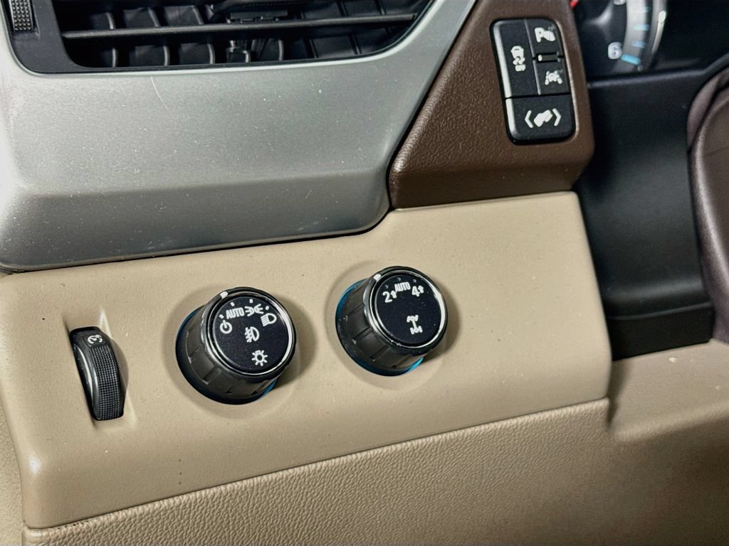 Used 2019 Chevrolet Tahoe LT AWD/4WD image 12